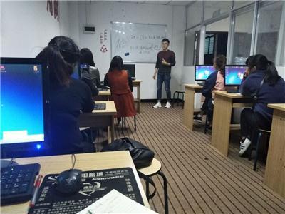 丰泽区培训·泉州培训中心鲤城浮桥校区 甄选优质商家，照亮教育咨询之路